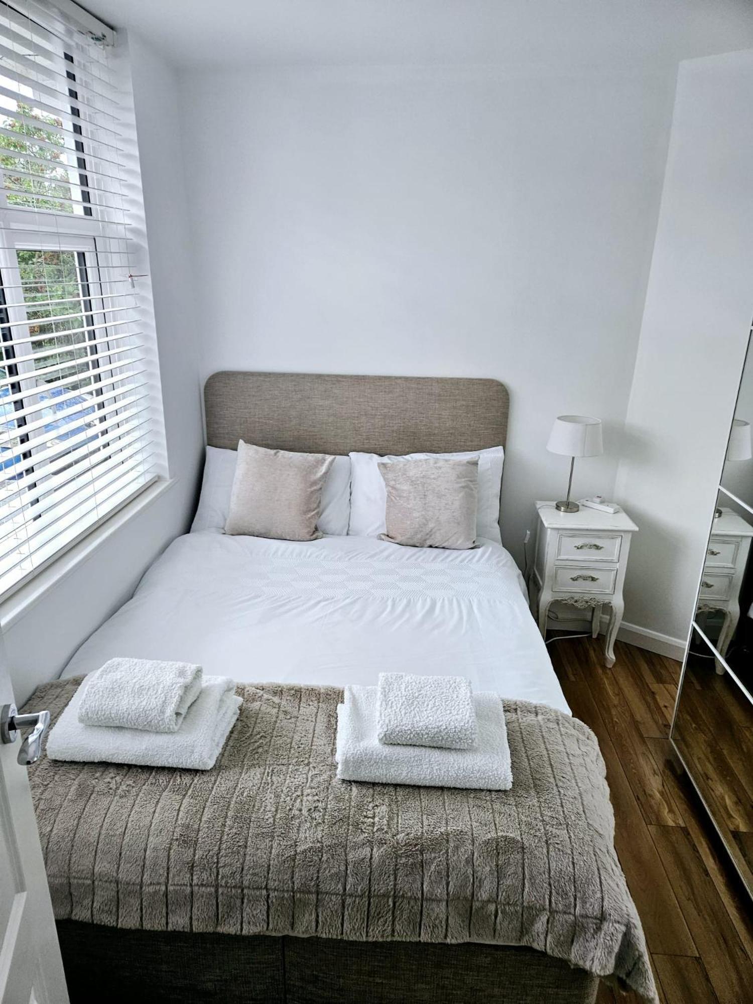 Knollmead House Vila Surbiton Exterior foto